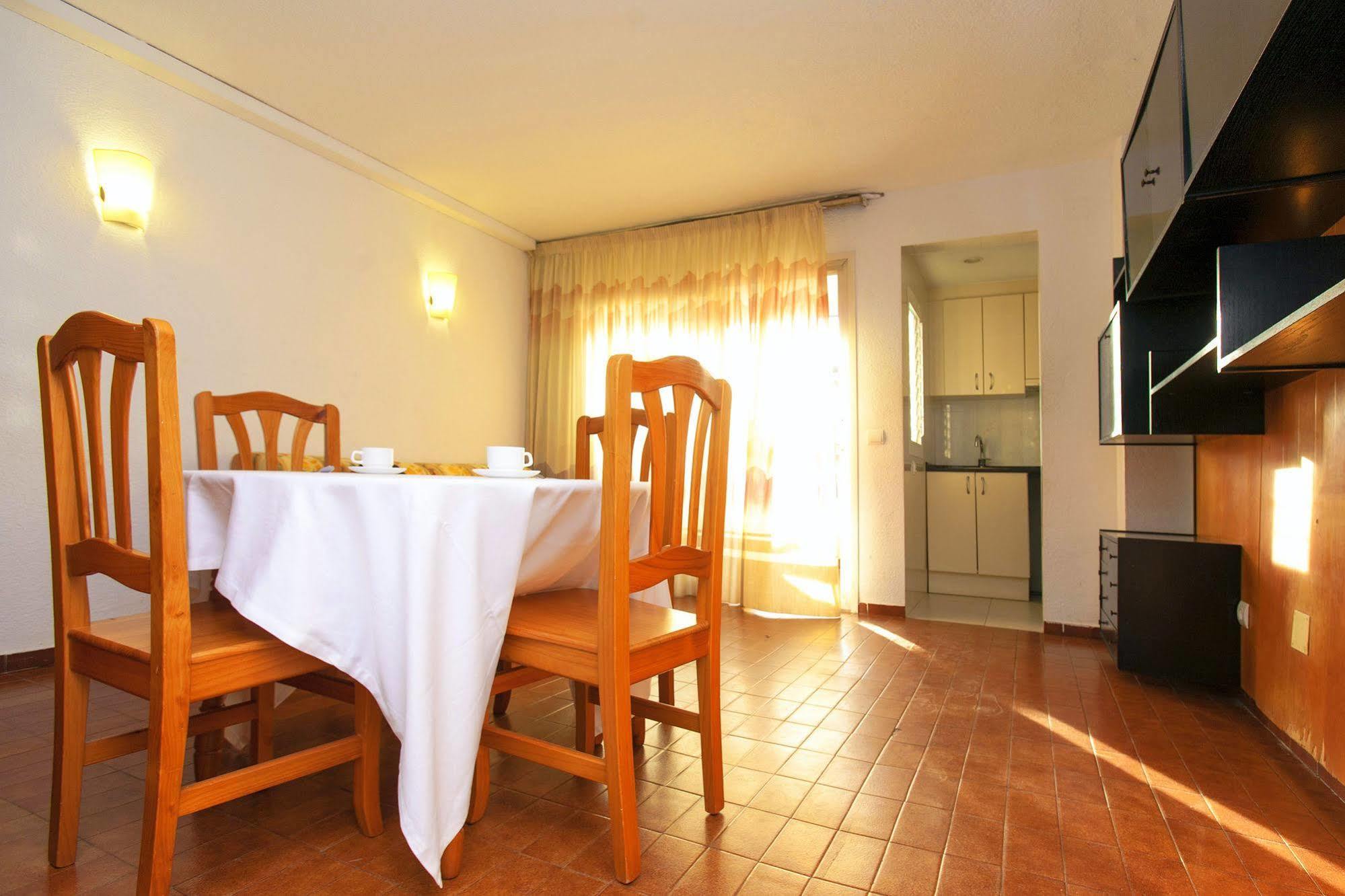 Apartamentos Alboran-Arysal Салоу Экстерьер фото